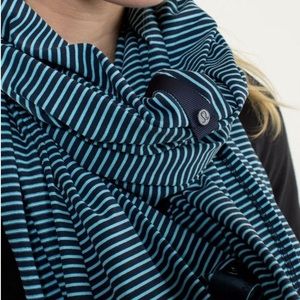 Lululemon Vinyasa Infinity Scarf